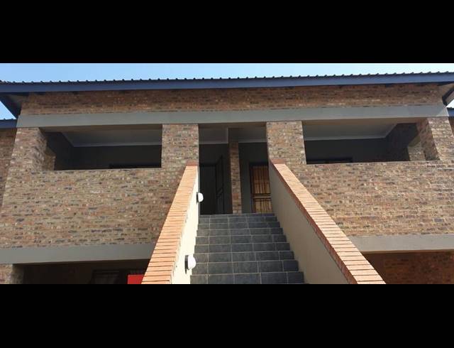 3 BEDROOM APARTMENT FOR SALE IN BEYERS PARK